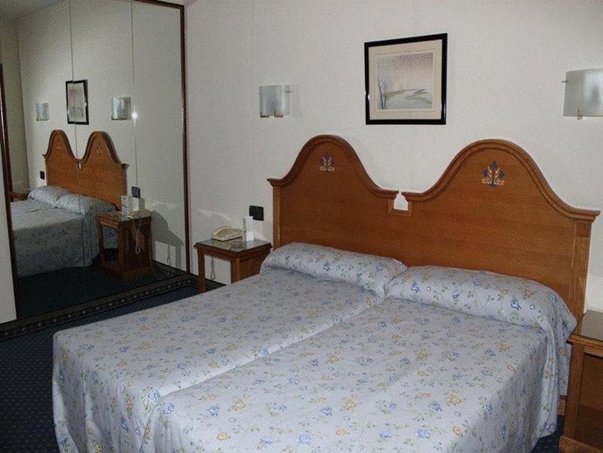 Hotel Ebora By Vivere Stays Talavera de la Reina Luaran gambar